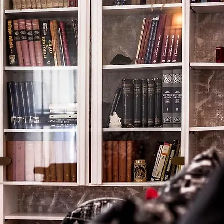 Milana - Cozy With Free Parking * Split