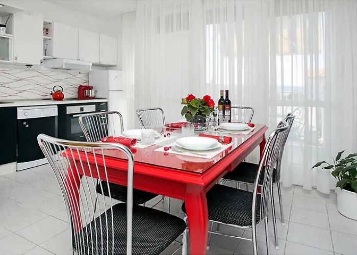 公寓 Milana - Cozy With Free Parking