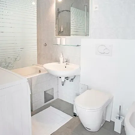 Milana - Cozy With Free Parking * Split